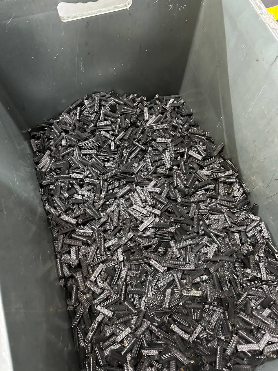 Custom EPDM Bulb Gaskets for Enclosures: Precision Sealing Made to Order